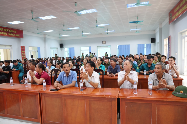 Xã Tam Hưng: Phát huy vai trò lực lượng dân phòng trong công tác phòng cháy, chữa cháy ở cơ sở- Ảnh 5.