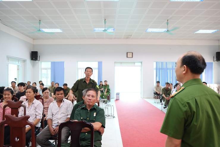 Xã Tam Hưng: Phát huy vai trò lực lượng dân phòng trong công tác phòng cháy, chữa cháy ở cơ sở- Ảnh 10.