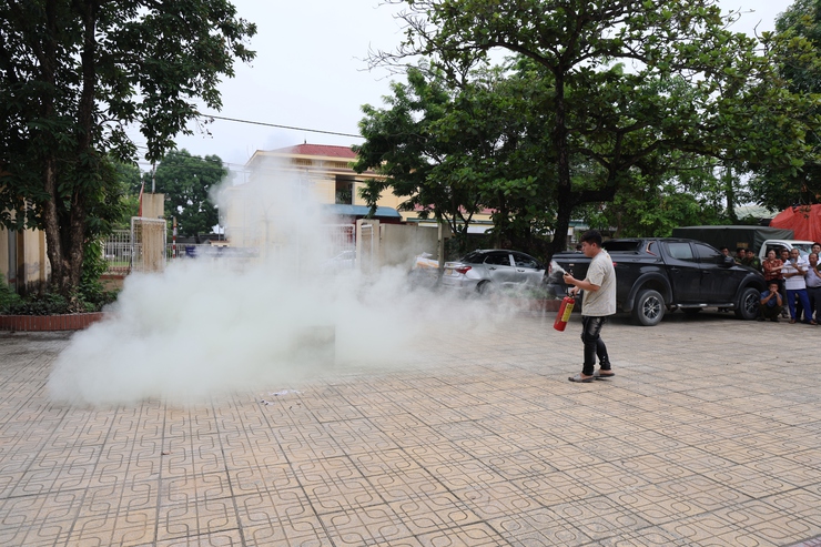 Xã Tam Hưng: Phát huy vai trò lực lượng dân phòng trong công tác phòng cháy, chữa cháy ở cơ sở- Ảnh 16.