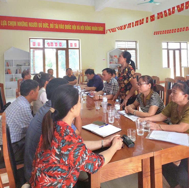 Xã Hát Môn tích cực triển khai lấy ý kiến việc sắp xếp thôn bảo đảm công khai, minh bạch- Ảnh 1.