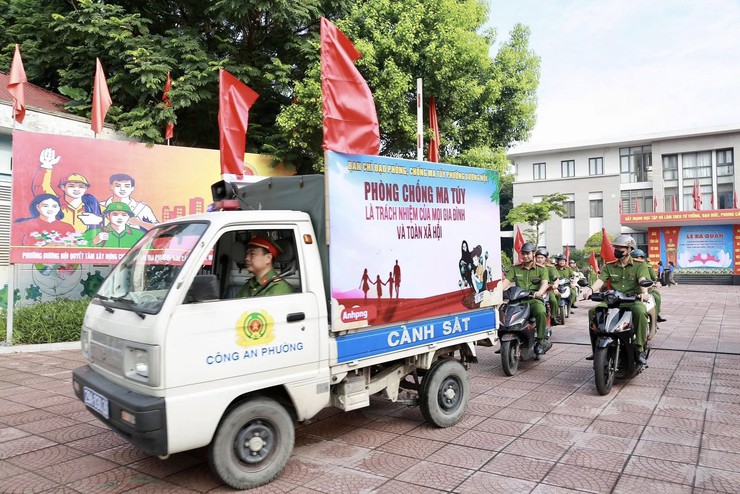 Phường Dương Nội ra quân hưởng ứng Tháng hành động phòng, chống ma tuý 2026- Ảnh 3.
