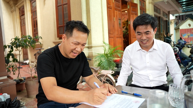 Lãnh đạo xã kiểm tra đánh giá tiến độ thực hiện lấy ý kiến nhân dân về Đề án sắp xếp, tổ chức lại thôn trên địa bàn xã- Ảnh 4.