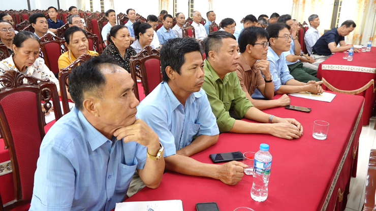 Ủy ban MTTQ Việt Nam xã Vật Lại đã tổ chức hội nghị triển khai kế hoạch tuyên truyền công tác sắp xếp thôn trên địa bàn xã- Ảnh 5.