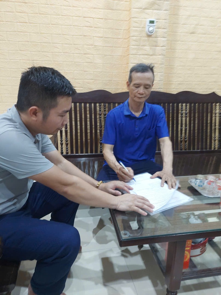 Xã Hát Môn tích cực triển khai lấy ý kiến việc sắp xếp thôn bảo đảm công khai, minh bạch- Ảnh 2.
