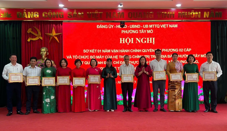 Đảng ủy phường Tây Mỗ: Đổi mới phương thức lãnh đạo, tối ưu hóa bộ máy chính quyền địa phương hai cấp- Ảnh 10.