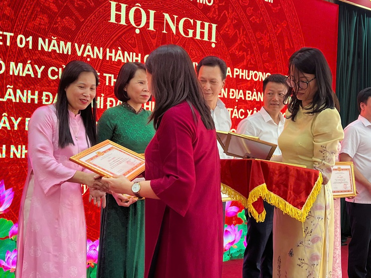 Đảng ủy phường Tây Mỗ: Đổi mới phương thức lãnh đạo, tối ưu hóa bộ máy chính quyền địa phương hai cấp- Ảnh 8.