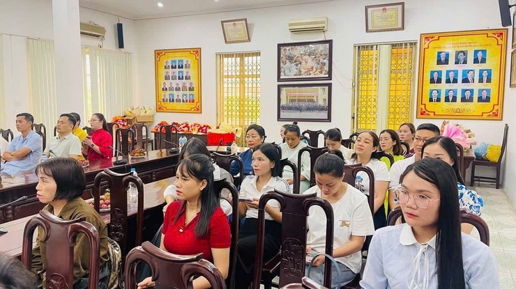 Chi bộ Phòng Giáo dục và Đào tạo Trường Hữu nghị T78 tổ chức Lễ kết nạp Đảng viên mới cho 07 học sinh ưu tú- Ảnh 6.