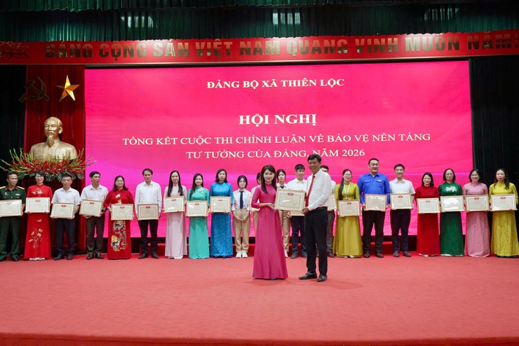 Xã Thiên Lộc tổng kết Cuộc thi Chính luận bảo vệ nền tảng tư tưởng của Đảng và triển khai nhiệm vụ 6 tháng cuối năm 2026 của Ban công tác 35- Ảnh 13.