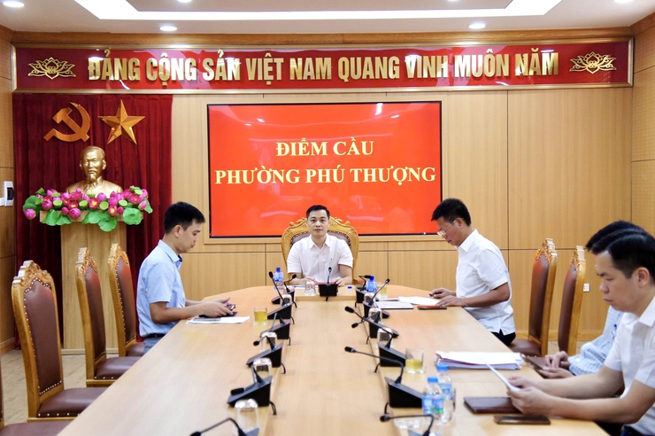 Phú Thượng tham dự hội nghị trực tuyến về tiến độ các dự án, công trình trọng điểm và công tác giải phóng mặt bằng- Ảnh 1.