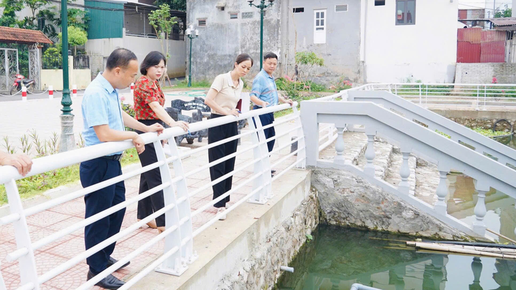 ĐOÀN KHẢO SÁT CỦA THƯỜNG TRỰC HĐND XÃ KHẢO SÁT KẾT QUẢ GIẢI QUYẾT KIẾN NGHỊ CỬ TRI- Ảnh 1.