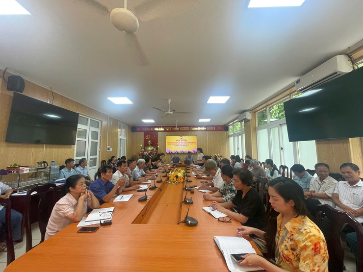 Uỷ  ban MTTQ Việt Nam phường tổ chức phản biện xã hội dự thảo Báo cáo kinh tế - xã hội 6 tháng đầu năm 2026- Ảnh 1.