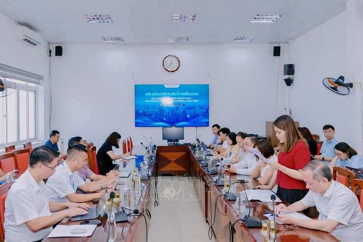 Phường Long Biên ứng dụng chuyển đổi số trong công tác điều hành và giải quyết thủ tục hành chính- Ảnh 3.