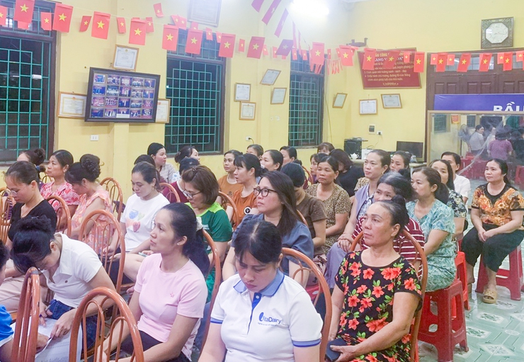 Phụ nữ Thượng Phúc tích cực tuyên truyền, tạo đồng thuận về Đề án sáp nhập thôn, xóm- Ảnh 5.