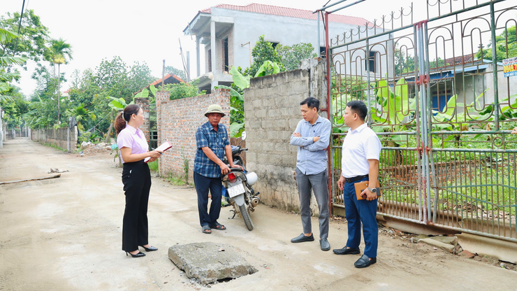 ĐOÀN KHẢO SÁT CỦA THƯỜNG TRỰC HĐND XÃ KHẢO SÁT KẾT QUẢ GIẢI QUYẾT KIẾN NGHỊ CỬ TRI- Ảnh 2.
