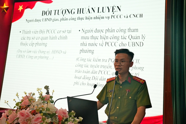 SƠN TÂY TẬP HUẤN NGHIỆP VỤ PCCC&CNCH, NÂNG CAO NĂNG LỰC ỨNG PHÓ SỰ CỐ TẠI CƠ SỞ- Ảnh 1.