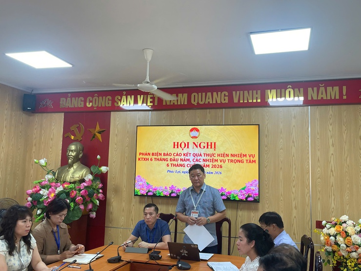 Uỷ  ban MTTQ Việt Nam phường tổ chức phản biện xã hội dự thảo Báo cáo kinh tế - xã hội 6 tháng đầu năm 2026- Ảnh 3.