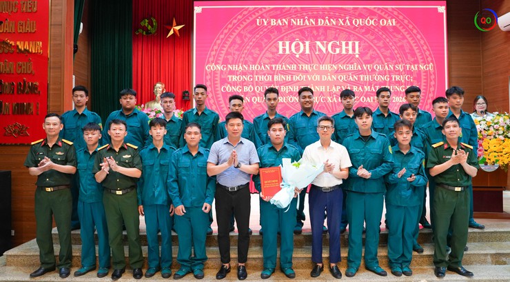 XÃ QUỐC OAI TỔ CHỨC HỘI NGHỊ CÔNG NHẬN HOÀN THÀNH NGHĨA VỤ DÂN QUÂN THƯỜNG TRỰC VÀ RA MẮT TRUNG ĐỘI DÂN QUÂN THƯỜNG TRỰC NĂM 2026- Ảnh 8.