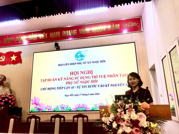 HỘI LHPN XÃ NGỌC HỒI RA MẮT 03 MÔ HÌNH ỨNG DỤNG AI, NÂNG CAO NĂNG LỰC SỐ CHO PHỤ NỮ CHÀO MỪNG ĐẠI HỘI ĐẠI BIỂU PHỤ NỮ TOÀN QUỐC LẦN THỨ XIV.- Ảnh 4.