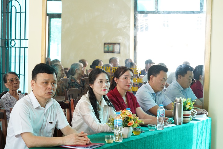 Tổ dân phố Yên Khê tổ chức hội nghị lấy ý kiến nhân dân về việc sắp xếp, tổ chức lại tổ dân phố- Ảnh 3.