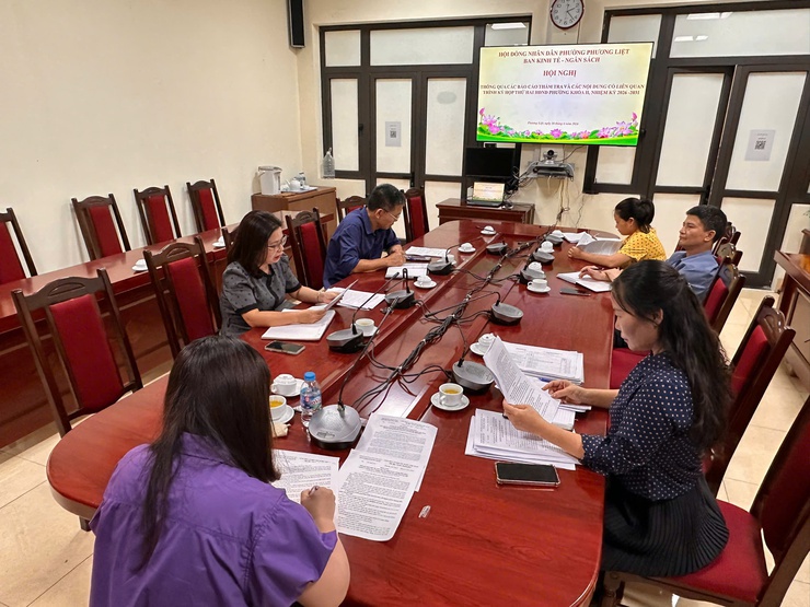 Ban Kinh tế - Ngân sách HĐND tiến hành thẩm tra các nội dung trình kỳ họp thứ hai HĐND phường khóa II, nhiệm kỳ 2026-2031- Ảnh 3.