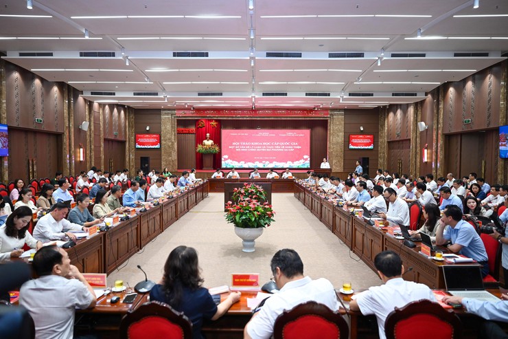 Dương Nội tham dự trực tuyến Hội thảo khoa học cấp quốc gia về mô hình chính quyền địa phương hai cấp- Ảnh 2.
