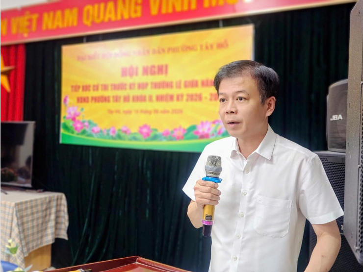 Đại biểu HĐND phường Tây Hồ tiếp xúc cử tri trước kỳ họp thường lệ giữa năm 2026: Lắng nghe dân, quyết liệt tháo gỡ "điểm nghẽn" dân sinh- Ảnh 5.