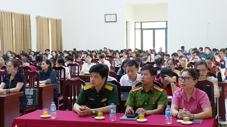 KHAI MẠC LỚP BỒI DƯỠNG KIẾN THỨC QUỐC PHÒNG VÀ AN NINH CHO ĐỐI TƯỢNG 4 NĂM 2026.- Ảnh 2.