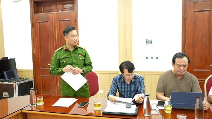 Tổ công tác Ban chỉ đạo 197 thành phố Hà Nội làm việc với UBND xã Dương Hoà về việc giải quyết điểm nghẽn về trật tự đô thị và xây dựng xã đảm bảo trật tự, kỷ cương, văn minh đô thị trên địa bàn thành phố Hà Nội- Ảnh 4.