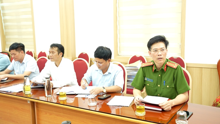 Tổ công tác Ban chỉ đạo 197 thành phố Hà Nội làm việc với UBND xã Dương Hoà về việc giải quyết điểm nghẽn về trật tự đô thị và xây dựng xã đảm bảo trật tự, kỷ cương, văn minh đô thị trên địa bàn thành phố Hà Nội- Ảnh 3.