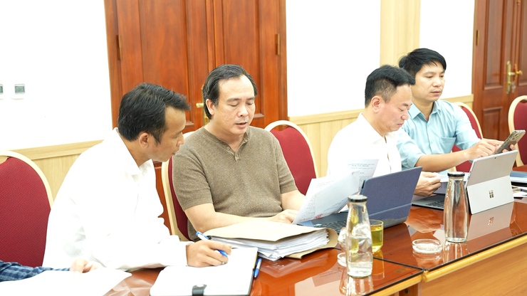 Tổ công tác Ban chỉ đạo 197 thành phố Hà Nội làm việc với UBND xã Dương Hoà về việc giải quyết điểm nghẽn về trật tự đô thị và xây dựng xã đảm bảo trật tự, kỷ cương, văn minh đô thị trên địa bàn thành phố Hà Nội- Ảnh 8.