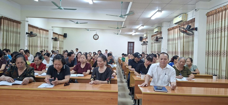 Tập huấn nghiệp vụ cho Ban quản lý Tổ Tiết kiệm và vay vốn năm 2026 tại phường Sơn Tây- Ảnh 2.