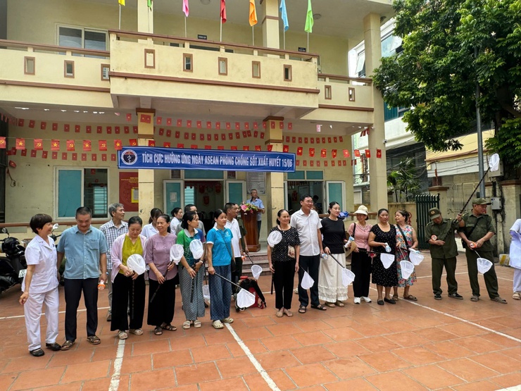 Phường Xuân Đỉnh hưởng ứng Ngày ASEAN phòng chống sốt xuất huyết- Ảnh 4.