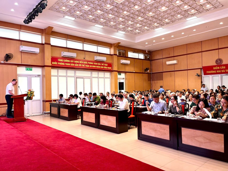Hội nghị triển khai sắp xếp, tổ chức lại tổ dân phố trên địa bàn phường Hai Bà Trưng.- Ảnh 1.