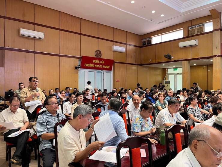 Hội nghị triển khai sắp xếp, tổ chức lại tổ dân phố trên địa bàn phường Hai Bà Trưng.- Ảnh 4.