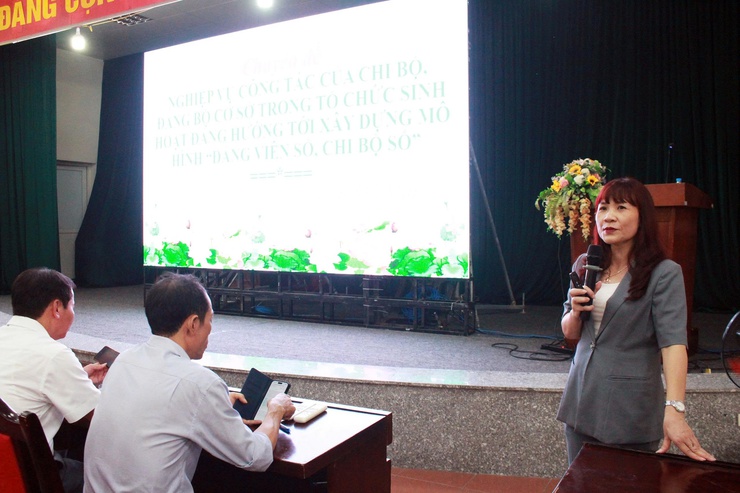 Khai giảng lớp bồi dưỡng lý luận chính trị và nghiệp vụ công tác Đảng năm 2026- Ảnh 2.