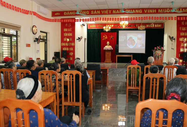 Tập huấn về bình đẳng giới và bảo vệ phụ nữ, trẻ em trong kỷ nguyên số- Ảnh 2.