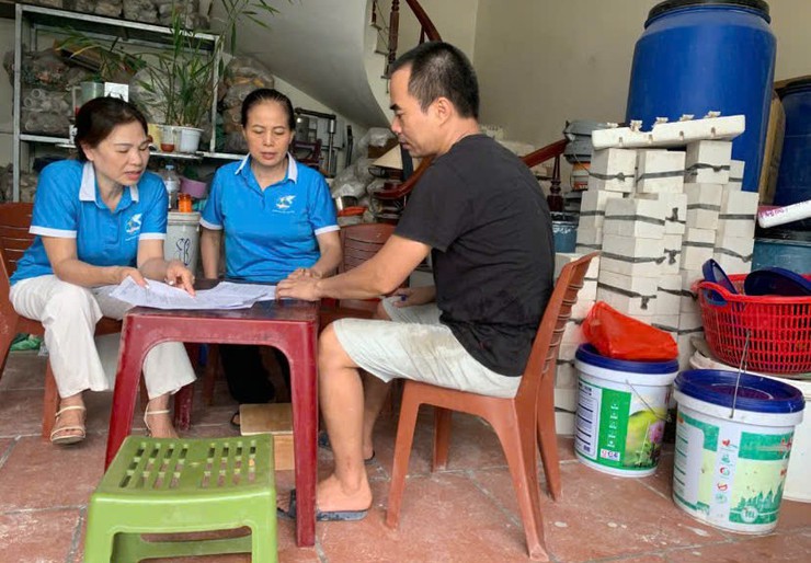 Các thôn trên địa bàn xã Bát Tràng đẩy nhanh tiến độ lấy ý kiến Nhân dân về Dự thảo Đề án sắp xếp thôn- Ảnh 2.