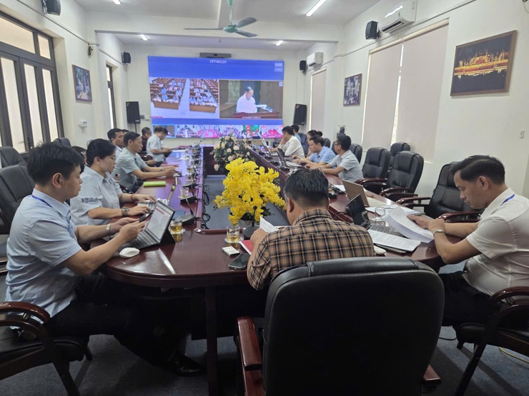Bình Minh tham dự hội nghị trực tuyến Hội thảo khoa học cấp quốc gia “Một số vấn đề lý luận và thực tiễn về hoàn thiện mô hình chính quyền địa phương hai cấp”- Ảnh 1.