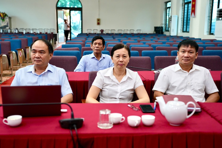 XÃ KIM ANH THAM DỰ TRỰC TUYẾN HỘI THẢO KHOA HỌC CẤP QUỐC GIA VỀ MỘT SỐ VẤN ĐỀ LÝ LUẬN VÀ THỰC TIỄN VỀ HOÀN THIỆN MÔ HÌNH CHÍNH QUYỀN ĐỊA PHƯƠNG 2 CẤP- Ảnh 3.
