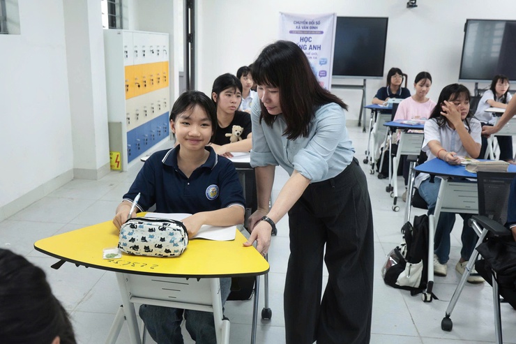 UBND xã Vân Đình khởi động các lớp công nghệ số, tiếng anh, stem miễn phí danh cho học sinh cơ sở trên địa bàn xã Vân Đình- Ảnh 7.