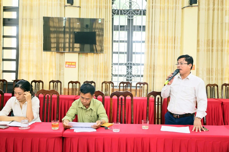 Hội nghị triển khai kế hoạch khảo sát thực trạng mộ liệt sĩ chưa xác định thông tin trong các nghĩa trang liệt sĩ trên địa bàn xã Quảng Bị- Ảnh 5.