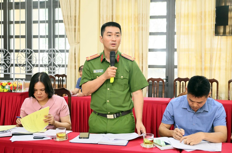Hội nghị triển khai kế hoạch khảo sát thực trạng mộ liệt sĩ chưa xác định thông tin trong các nghĩa trang liệt sĩ trên địa bàn xã Quảng Bị- Ảnh 9.