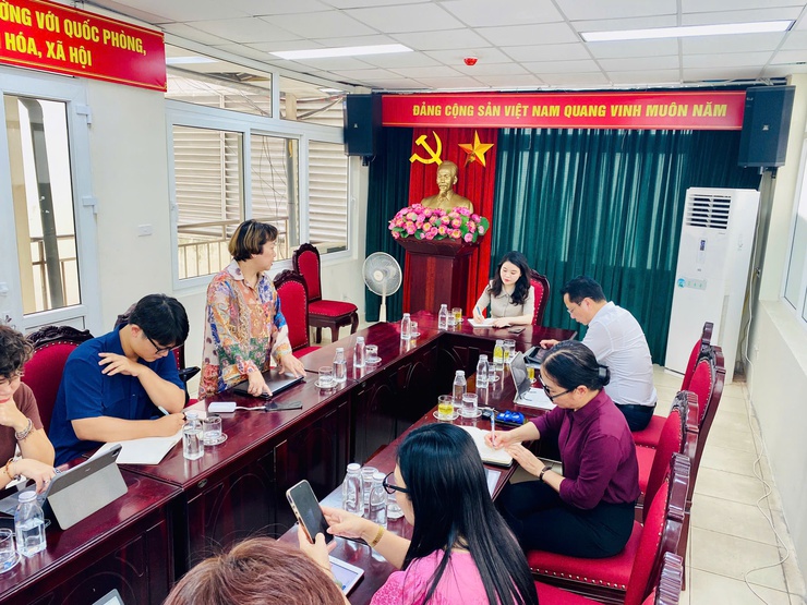 Phường Hai Bà Trưng làm việc với Sở Văn hóa và Thể thao thành phố Hà Nội về việc đẩy mạnh triển khai mô hình công viên sáng tạo tại công viên Thống Nhất.- Ảnh 3.
