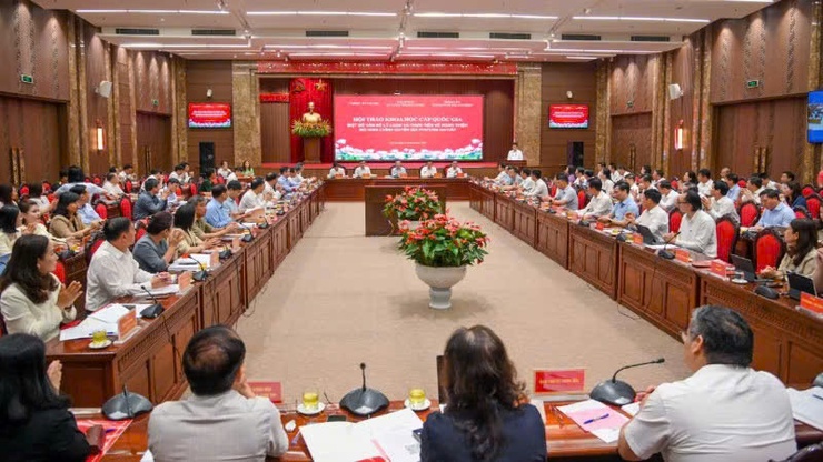 Những vấn đề lý luận, thực tiễn về hoàn thiện mô hình chính quyền địa phương hai cấp- Ảnh 1.