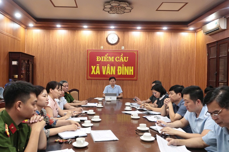 UBND xã Vân Đình tham dự hội nghị trực tuyến về công tác quản lý giết mổ, vận chuyển, kinh doanh động vật và sản phẩm động vật- Ảnh 1.