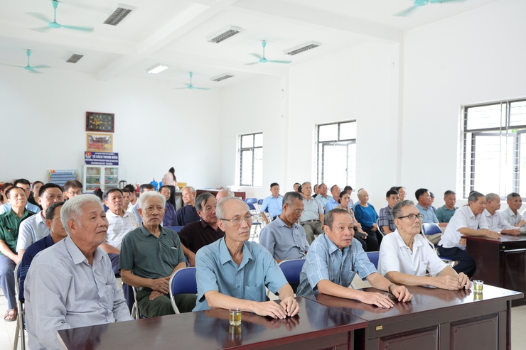 Tổ đại biểu số 01 Hội đồng nhân dân xã Phú Nghĩa khóa XXI tiếp xúc cử tri cụm Trường Yên- Ảnh 12.