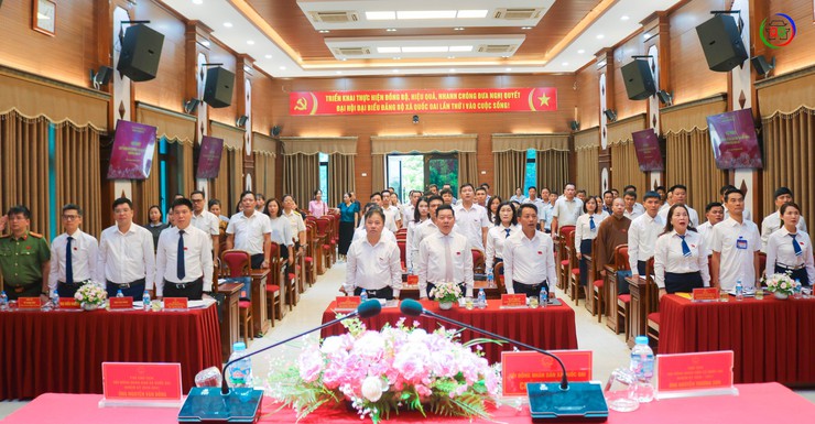 Kỳ họp thứ Ba HĐND xã Quốc Oai khóa II thông qua nhiều nghị quyết quan trọng phục vụ phát triển địa phương- Ảnh 1.