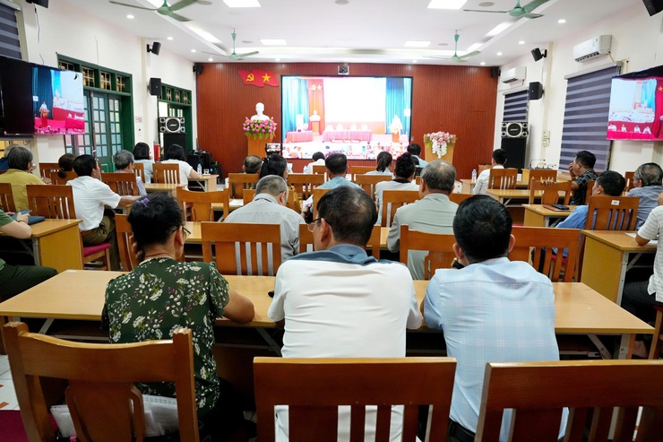 ĐẠI BIỂU HĐND THÀNH PHỐ HÀ NỘI - ĐƠN VỊ BẦU CỬ SỐ 14 TIẾP XÚC CỬ TRI TRƯỚC KỲ HỌP- Ảnh 7.