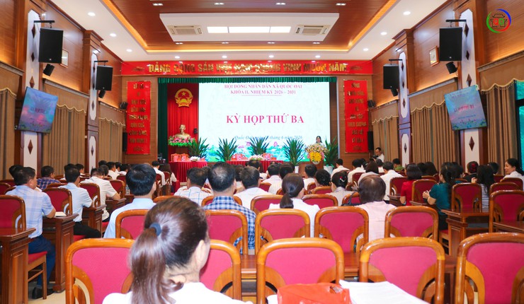 Kỳ họp thứ Ba HĐND xã Quốc Oai khóa II thông qua nhiều nghị quyết quan trọng phục vụ phát triển địa phương- Ảnh 2.