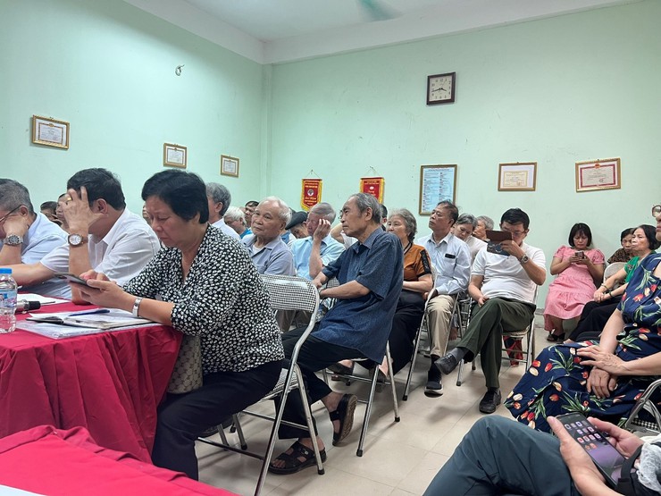 Tổ đại biểu số 7 HĐND phường Thanh Xuân tiếp xúc cử tri trước kỳ họp thứ 3 (kỳ họp thường lệ) HĐND phường khóa II, nhiệm kỳ 2026 - 2031.- Ảnh 3.